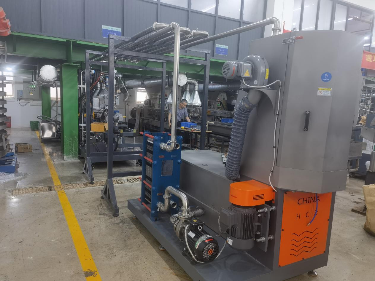 色婷婷五月电影网TPE引進雙螺杆擠出機+水下切生產線自動化設（shè）備